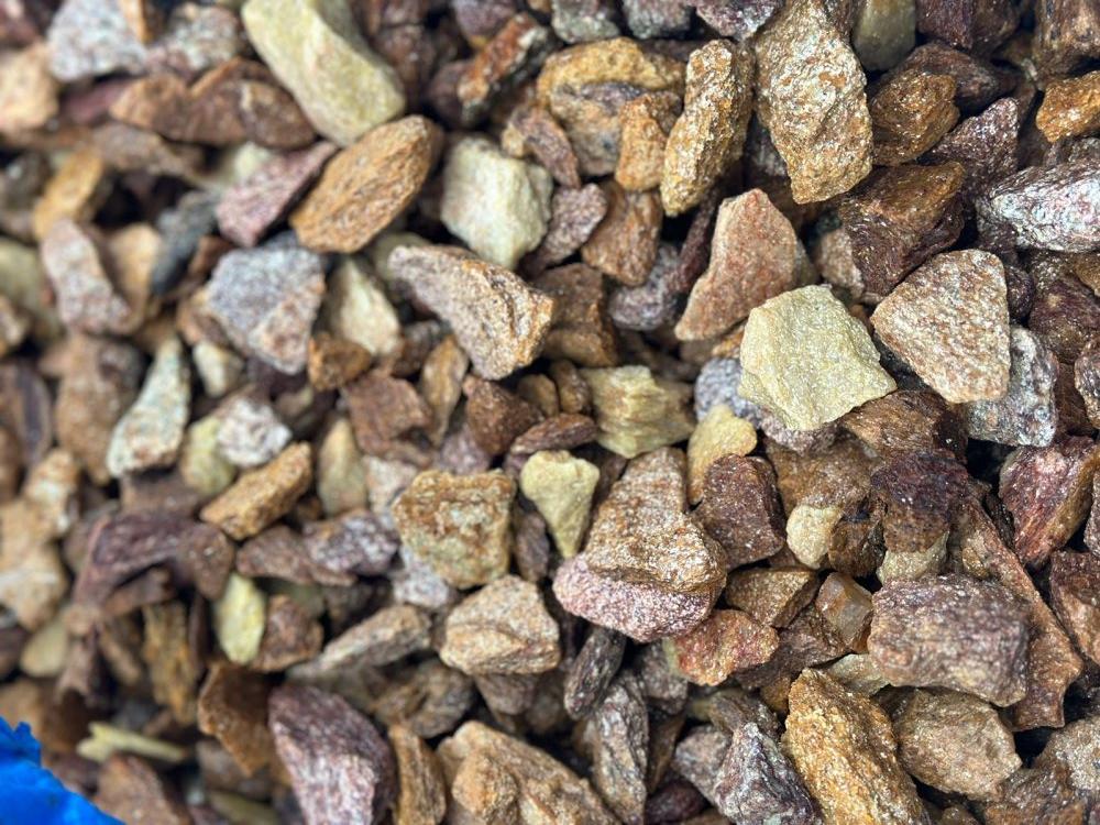 Златолит персиковый декоративная каменная крошка купить в Усть-Катаве