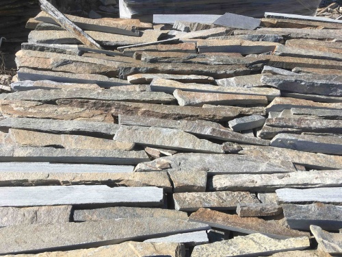 Горбушка златолит мультиколор для облицовки купить в Усть-Катаве