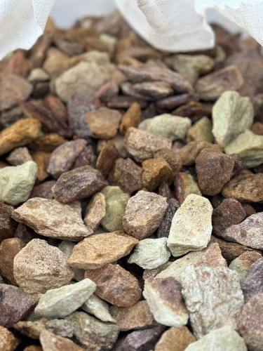 Златолит персиковый декоративная каменная крошка купить в Усть-Катаве
