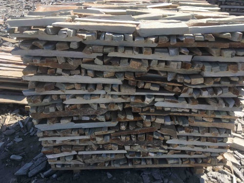 Горбушка златолит золотистый для облицовки купить в Усть-Катаве