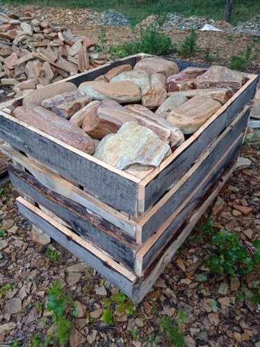 Златолит жёлтый, жёлто-зелёный глыбки и валуны для ланшафтного дизайна купить в Усть-Катаве