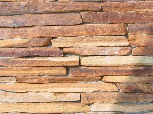 Горбушка златолит золотистый для облицовки купить в Усть-Катаве