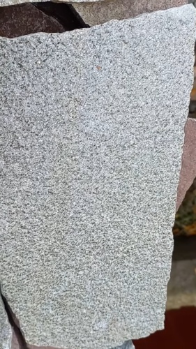 Плитняк златолит серебристый для цоколя, отмостки купить в Усть-Катаве