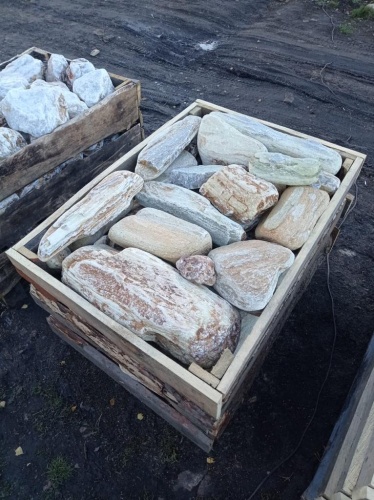 Златолит жёлтый, жёлто-зелёный глыбки и валуны для ланшафтного дизайна купить в Усть-Катаве