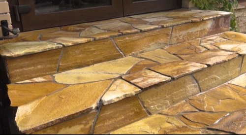 Плитняк златолит жёлтый золотистый для отмостки купить в Усть-Катаве